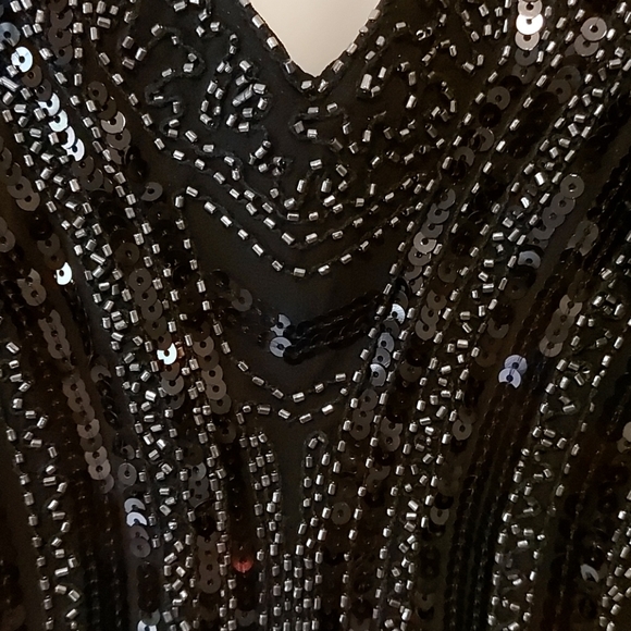 Little black sequence dress 👗 - Picture 3 of 6